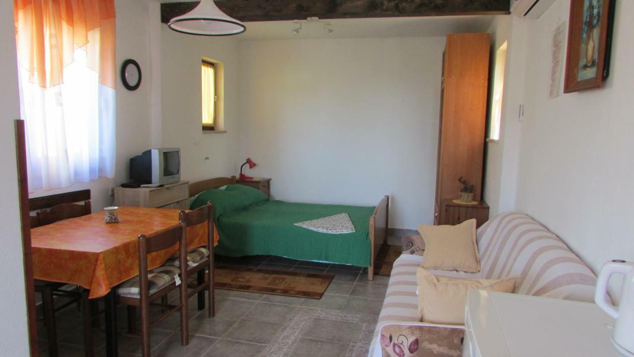 פאז'אנה Apartmani Petunia מראה חיצוני תמונה